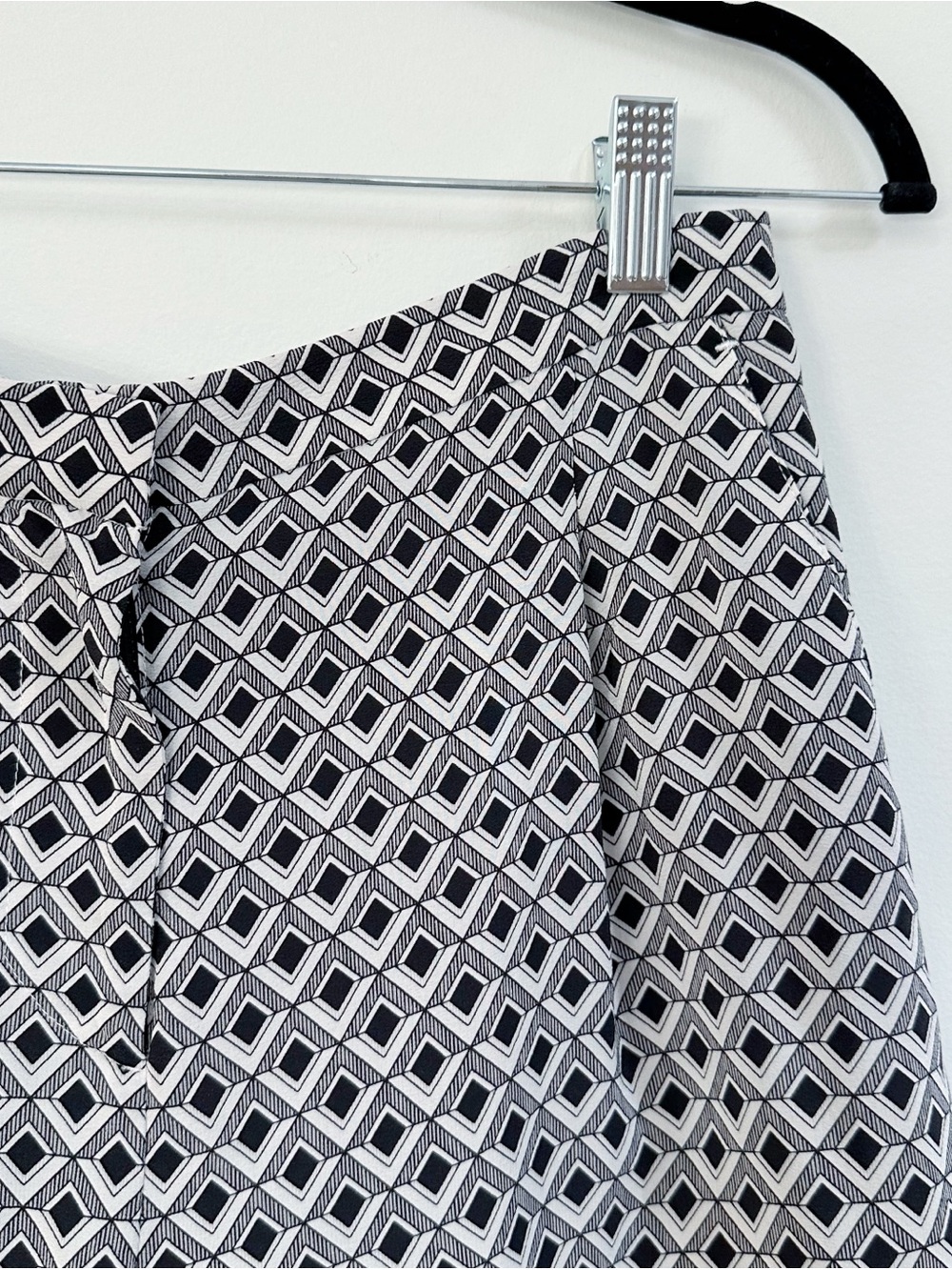 NWT Reiss Geometric Silk Shorts Size 6 - Picture 2 of 7